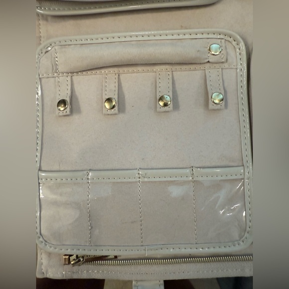 Kendra Scott Jewelry Travel Organizer Case – Neutral with Gold Logo - Picture 6 of 8